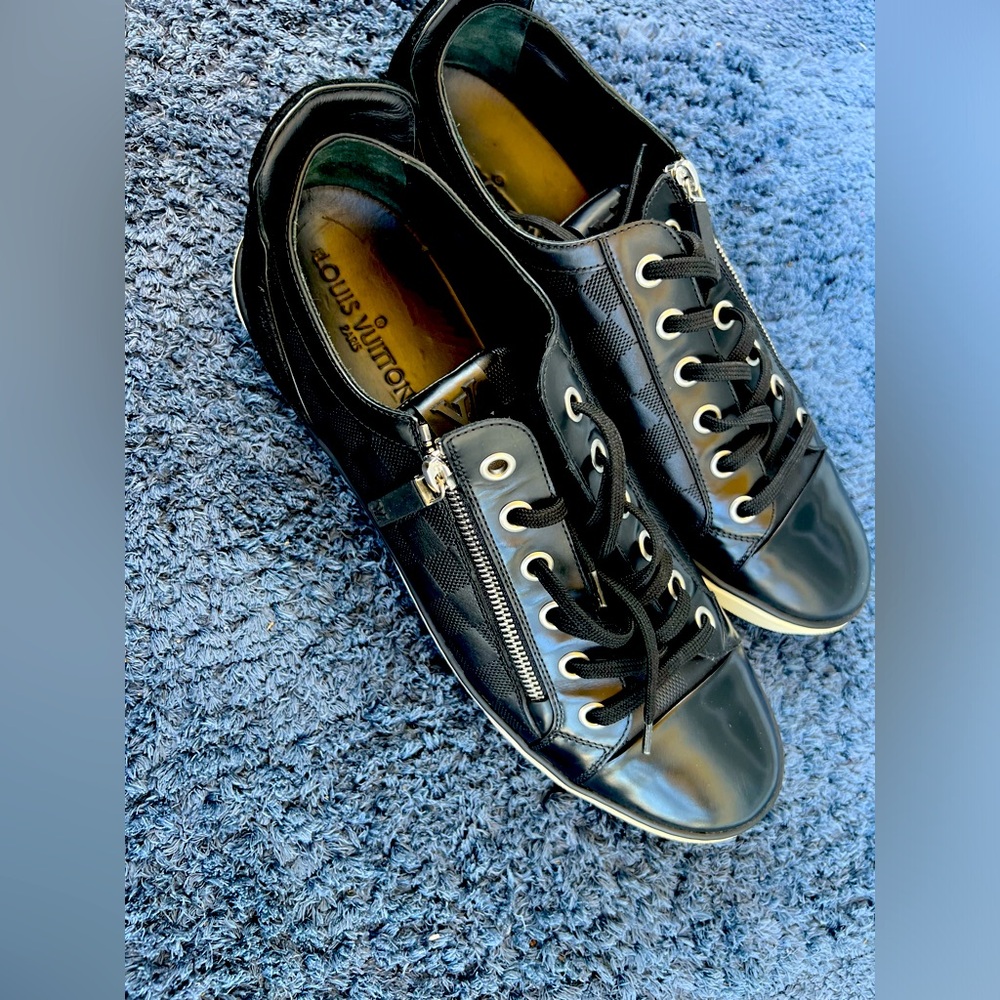 Louis Vuitton sneakers LV size 10 - Picture 3 of 15